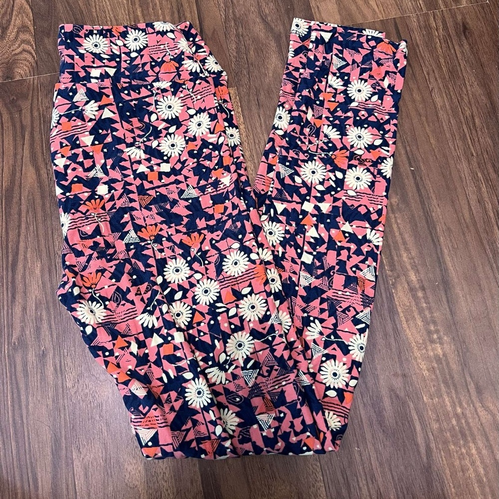 LuLaRoe One Size Leggings - brand new. Former consultant.